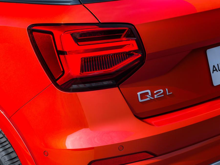 Детали экстерьера Audi Q2 L 35 TFSI Quattro 2018 года  (CN) (фото 24 из 40)